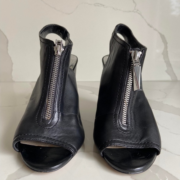 VINCE CAMUTO leather kitten open toe booties mob wife GRADUATION PARTY WEDDING - Picture 4 of 10